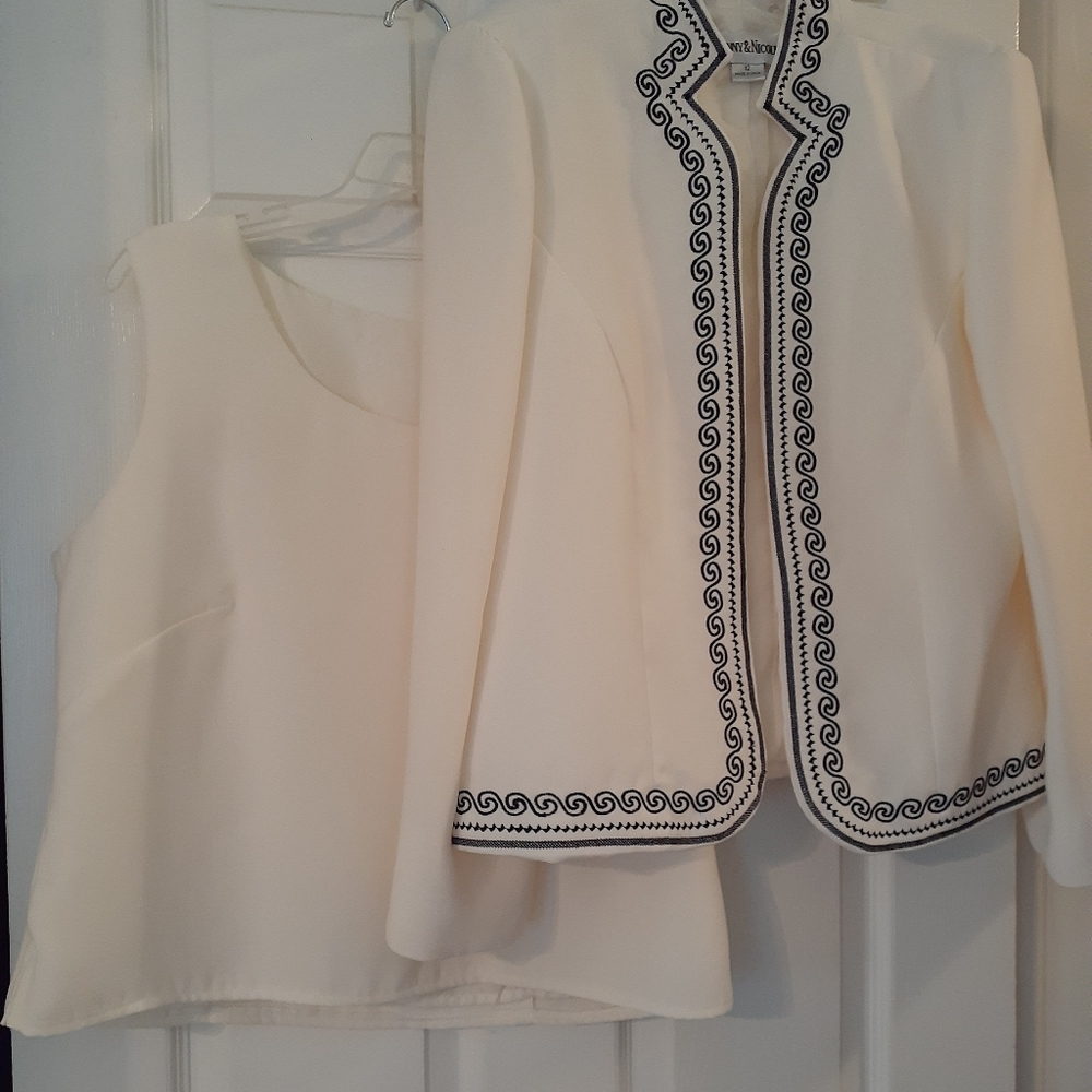 Womans Danny & Nicole